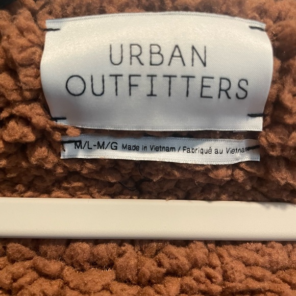 Urban Outfitters Reversible Teddy Jacket - Picture 4 of 5